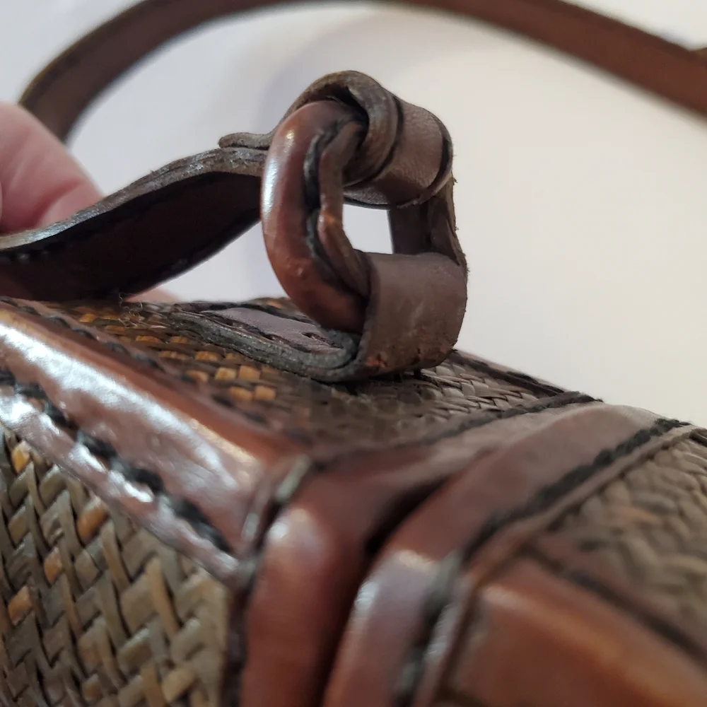 Lined Vintage Woven Crossbody Bag‎ - Picture 3 of 14